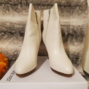 Nine West Women booties size 11